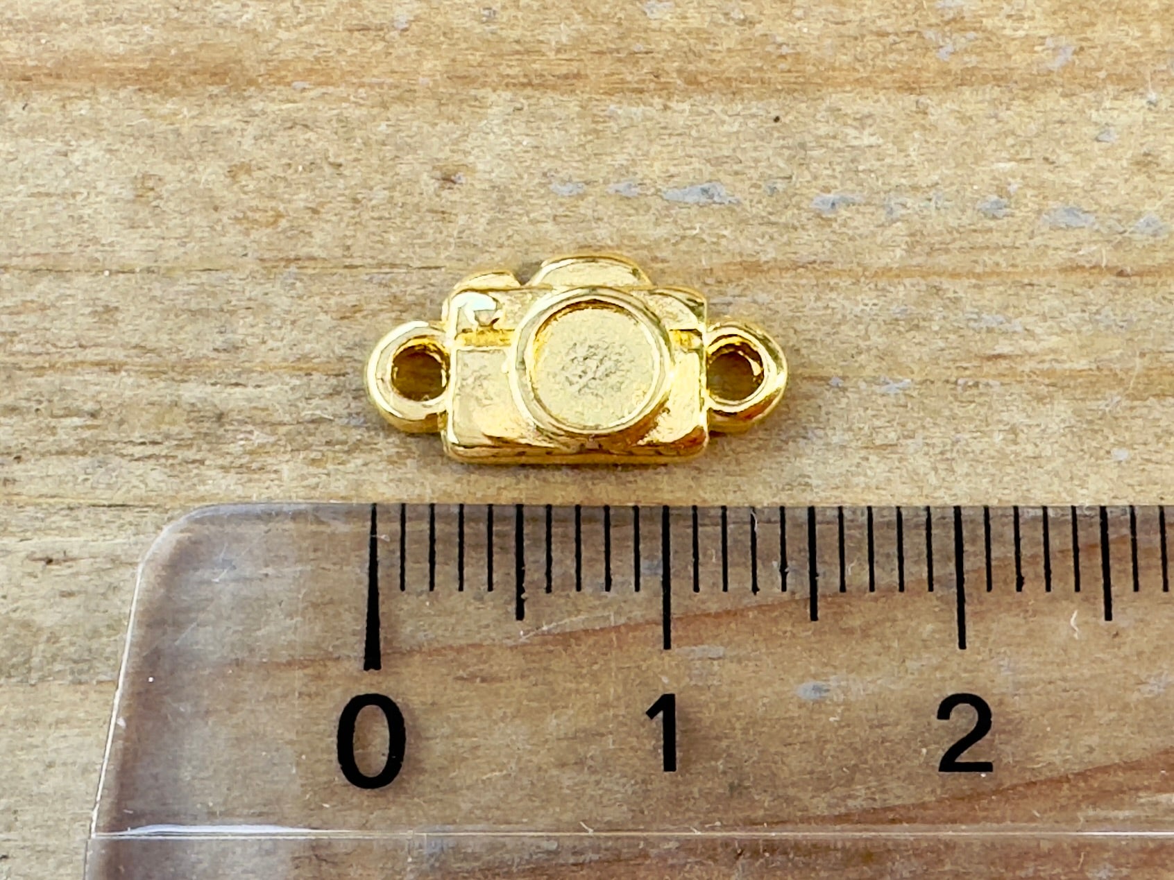 Zwischenteil Metall "Camera", Farbe gold