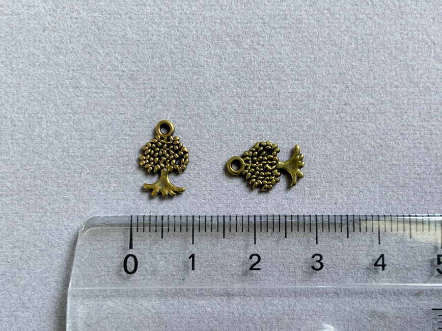 Pendentif en métal «arbre», couleur laiton