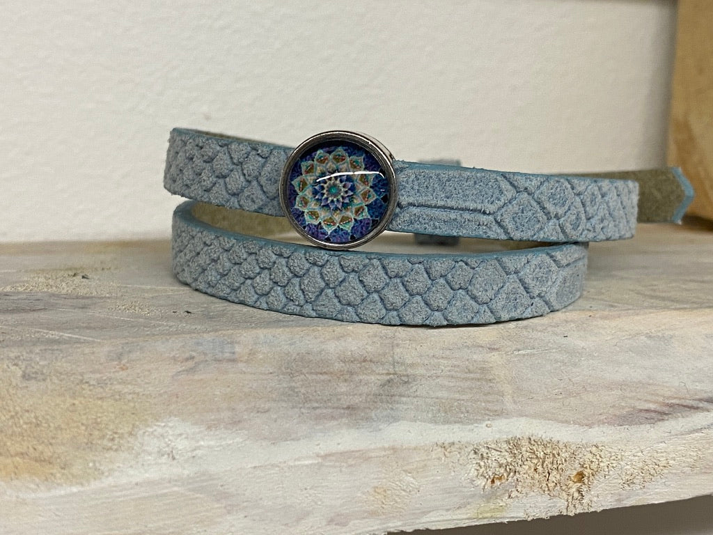 Bracelet en cuir double avec fermoir réglable
