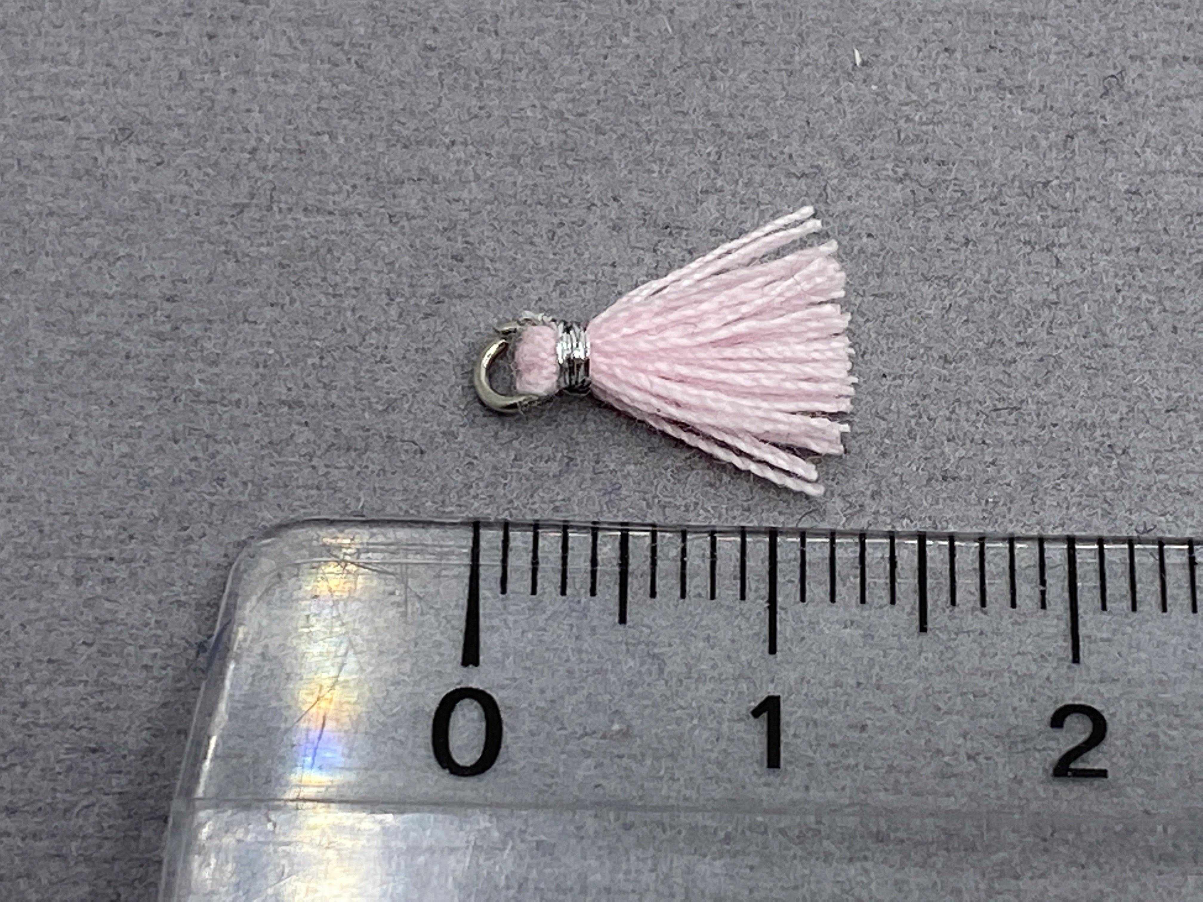 Anhänger Mini-Quaste 1 cm, Farbe silber, rosa - bead&more