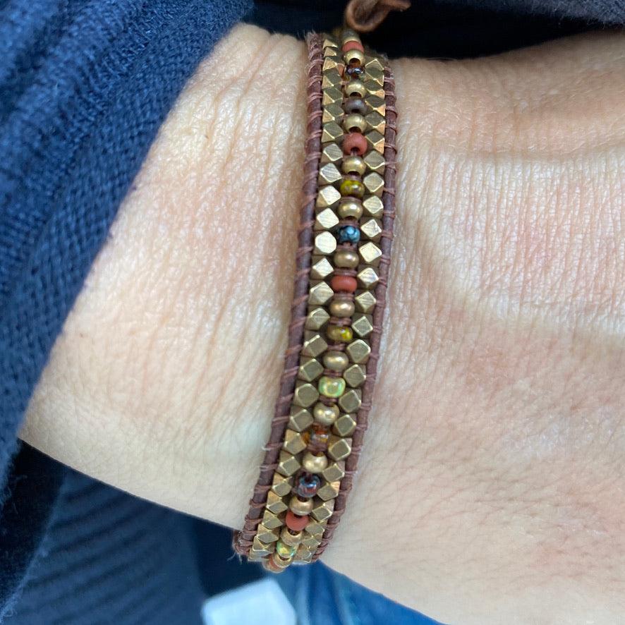 Armband "petite London Love" -Brass & Red Earth Mix - bead&more