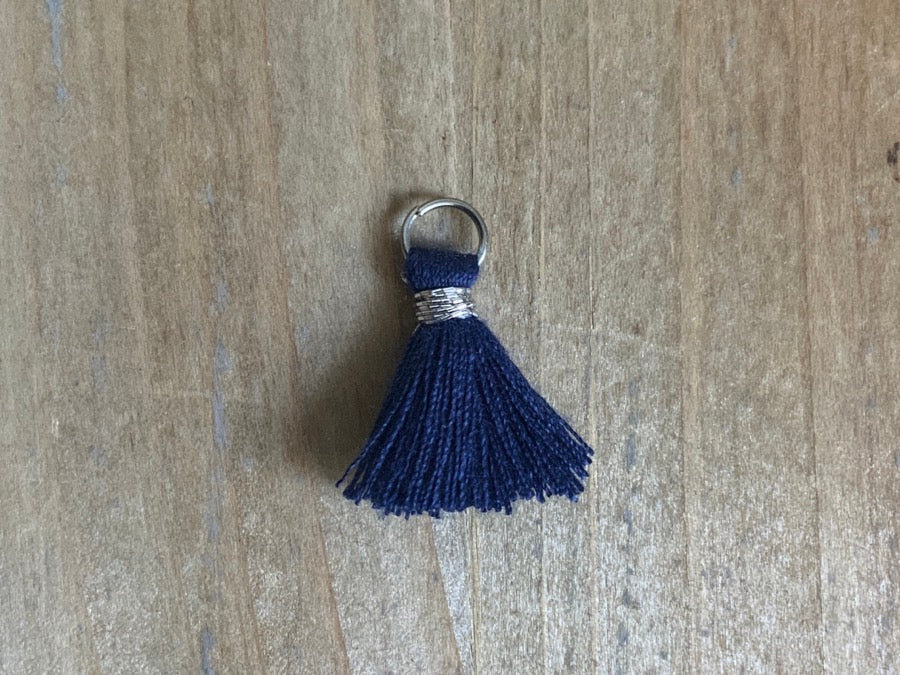 Nappa pendente 1,5 cm, colore argento, blu navy