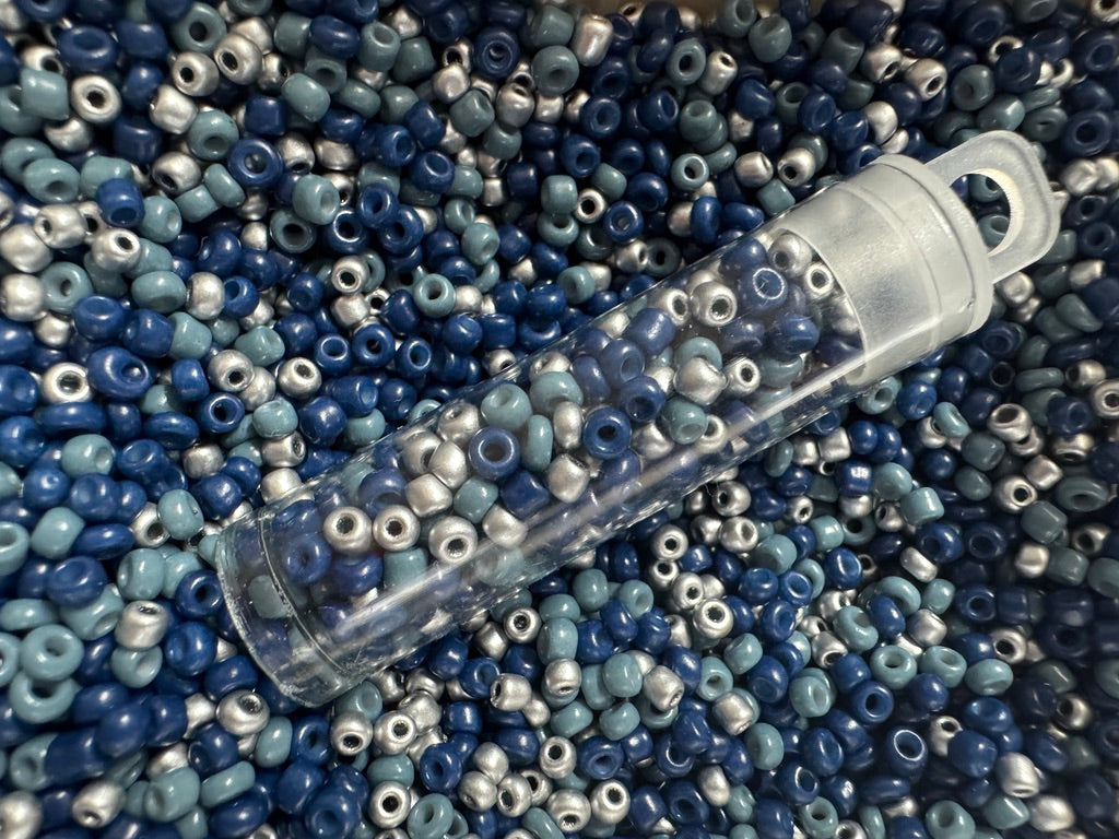 Rocailles Glasperlen ''Shabby'', 2 mm, Farbe Mix Silver Blue Tones 8 g / ca. 500 Stück