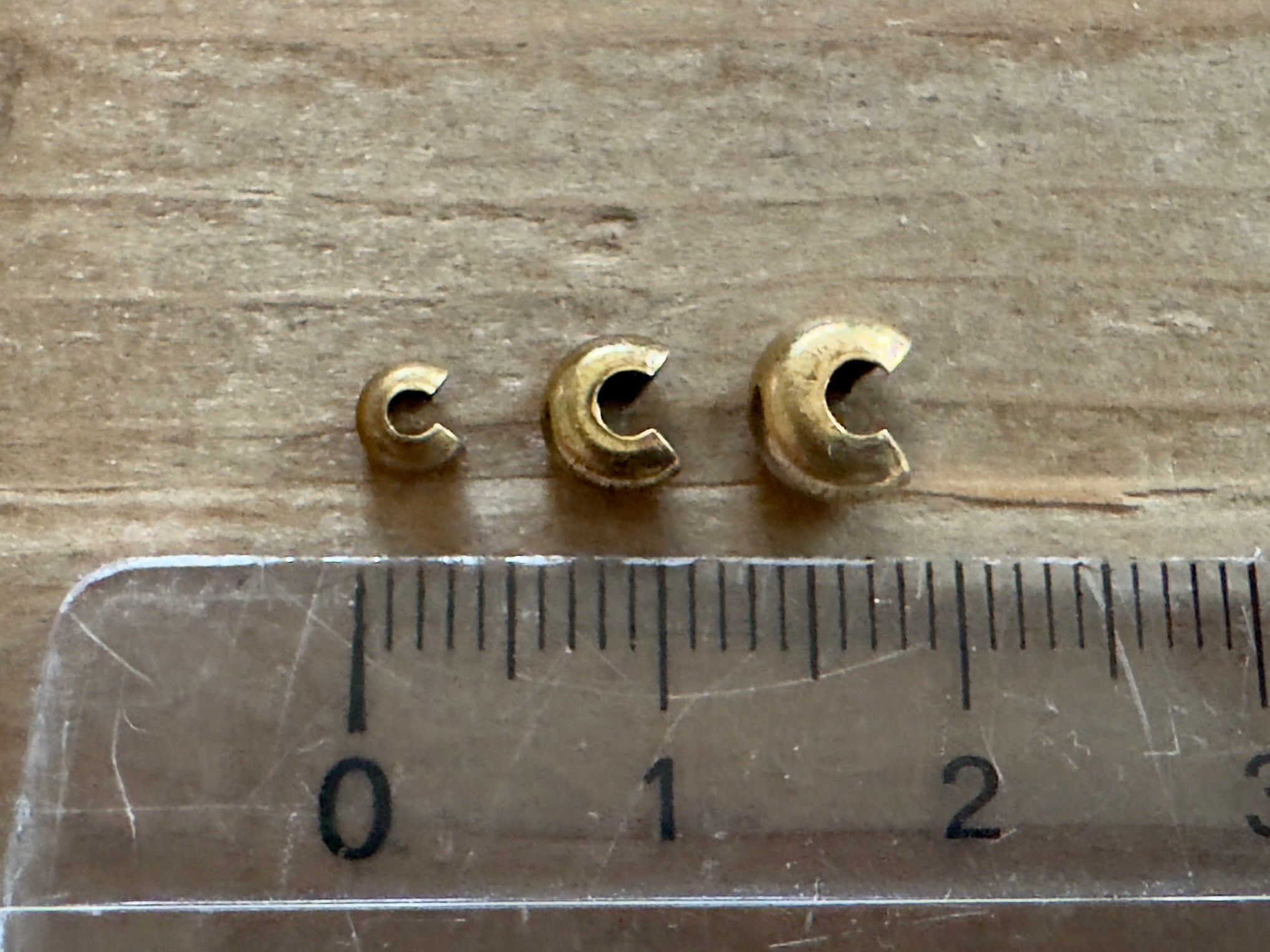 Quetsch-Kaschierperlen - Crimp Covers, 10 Stück - altmessing