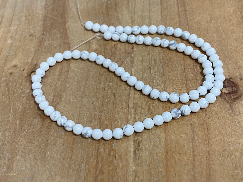 Perles en pierre naturelle calcite 4 mm - couleur marbre blanc gris