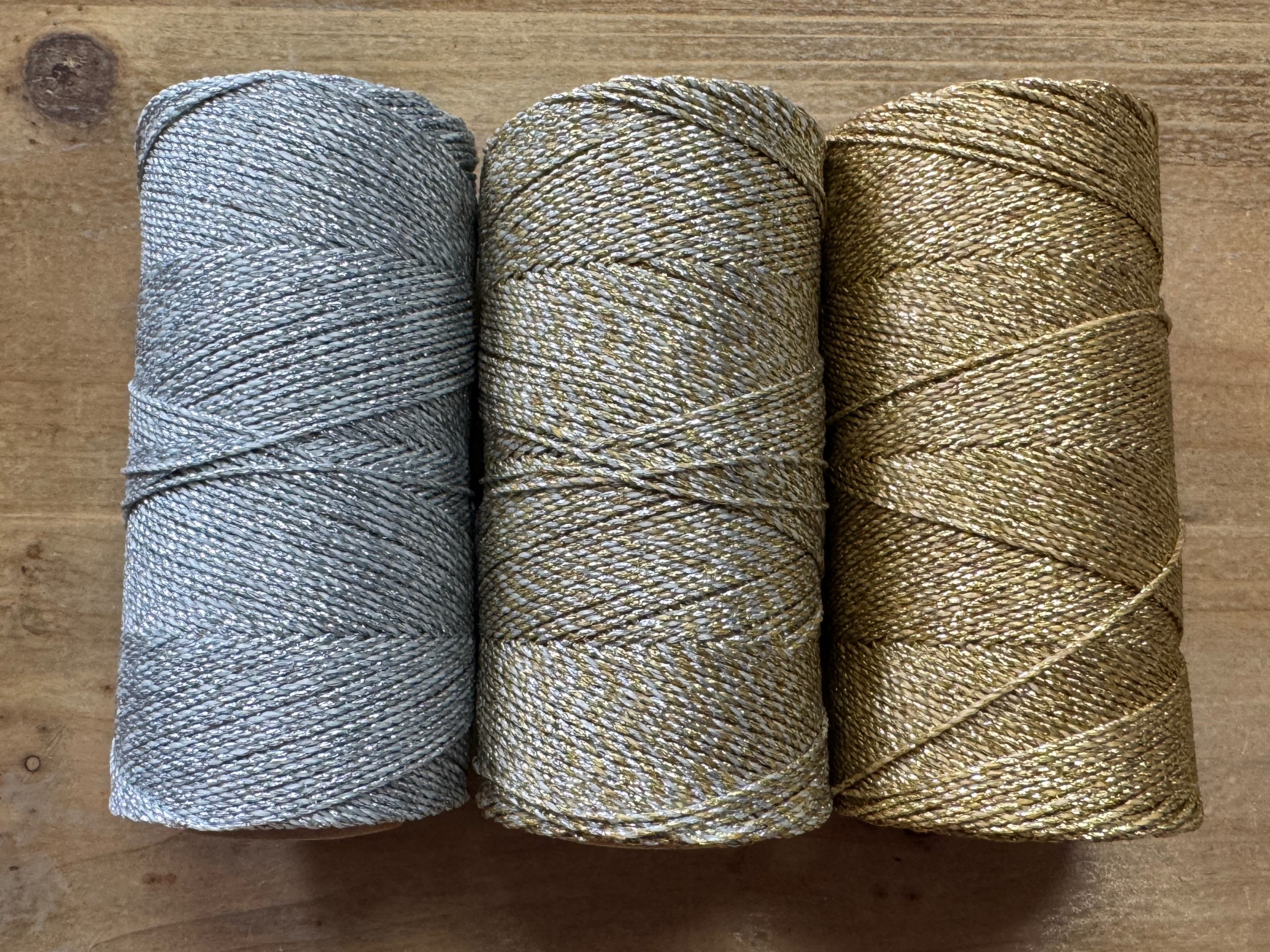Fil macramé polyester ciré 1 mm, coloris 41 - 491