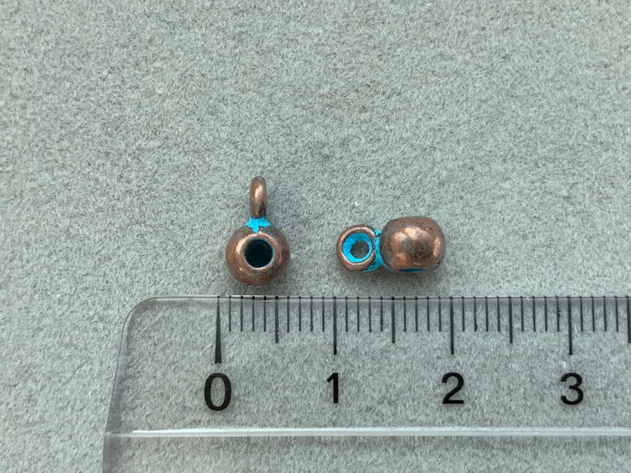 Perlina di metallo rotonda 4 mm con occhiello, blu rame 