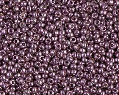 0 Round Seed Bead, Farbe Duracoat Galv. Eggplant - bead&more