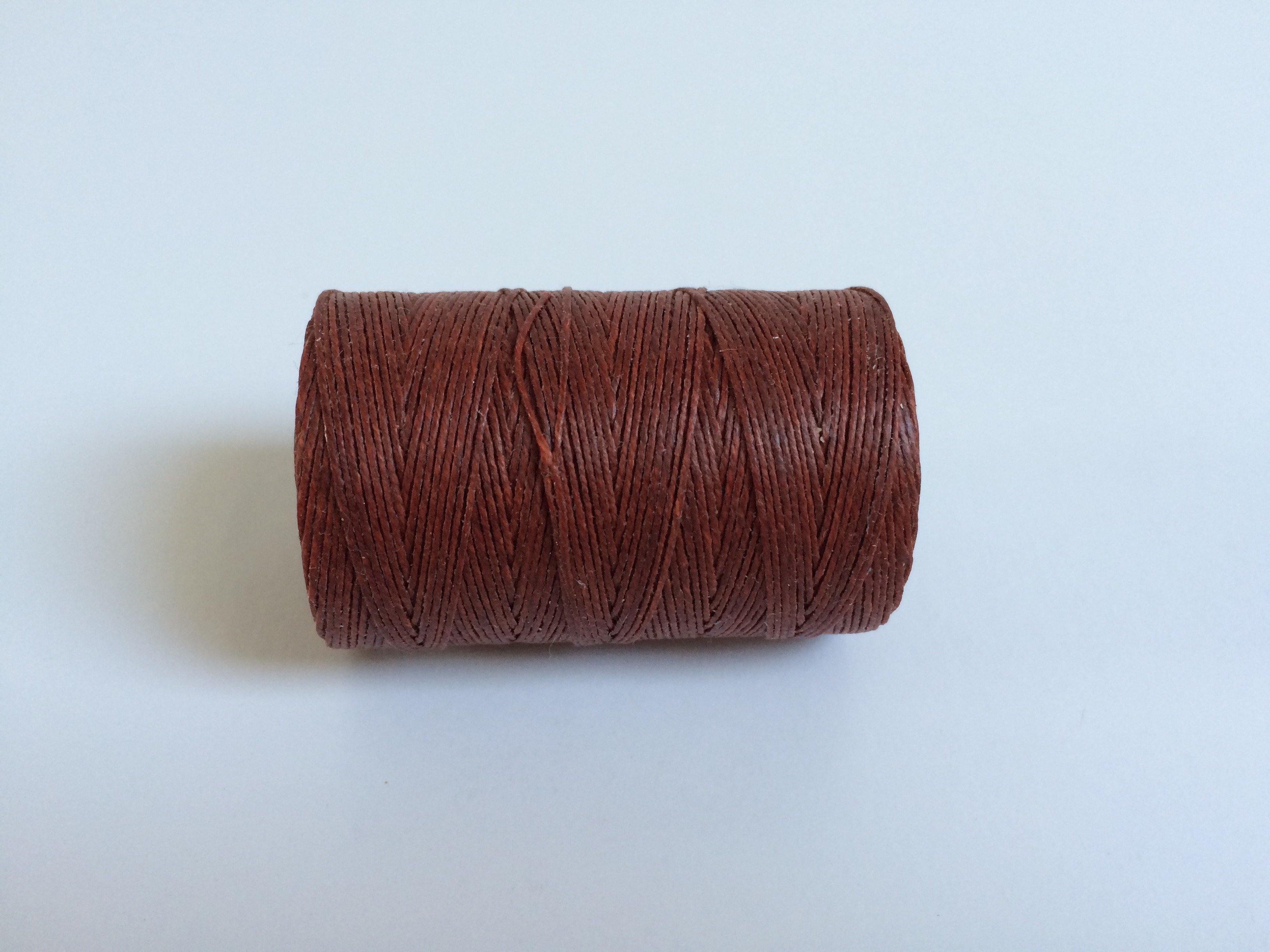 gewachstes Leinengarn / Irish Waxed Linen, Farbe 13 dark rust - bead&more