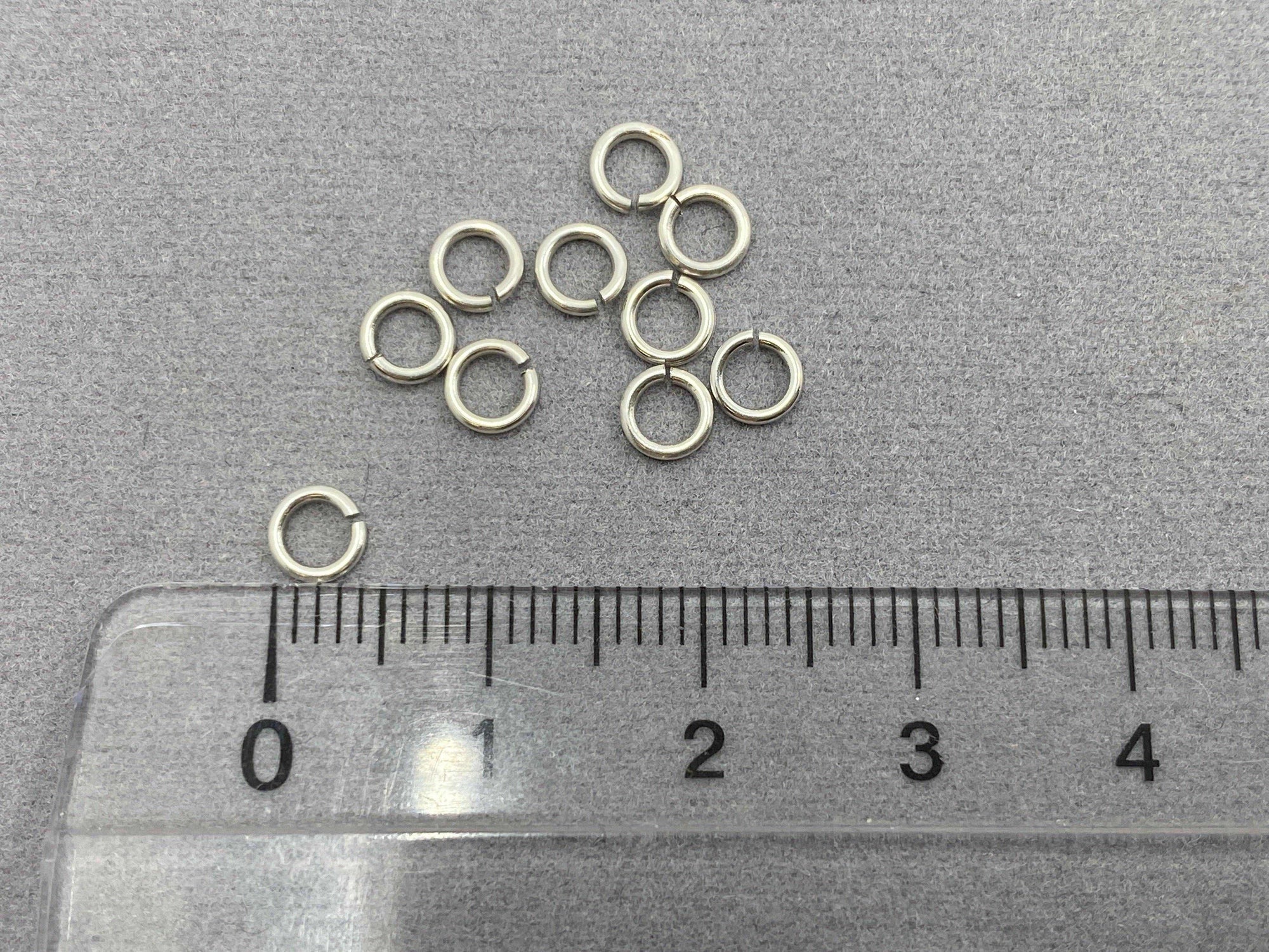 Biegeringe / Jumprings aus Metall silber - 20 Stück - bead&more