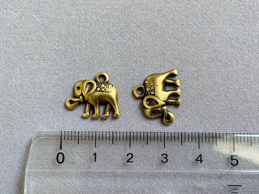 Ciondolo in metallo "Elefante", colore ottone
