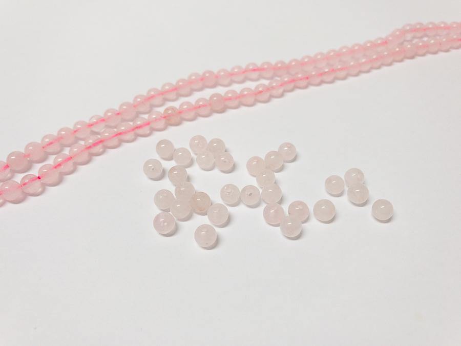 Halbedelstein Perlen Rosenquartz 4 mm - light pink opal - bead&more