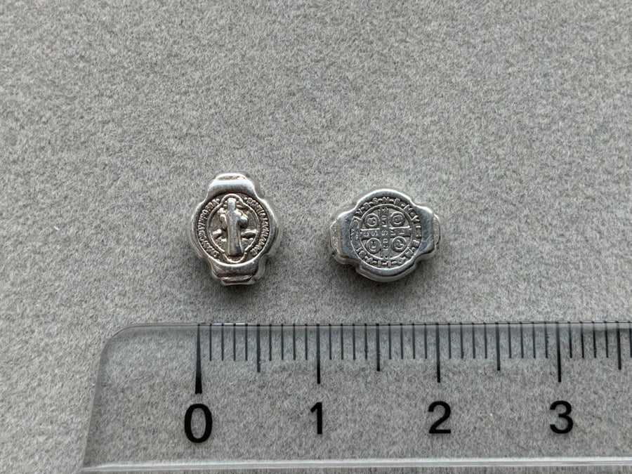Perle en métal "Religieux", argentée