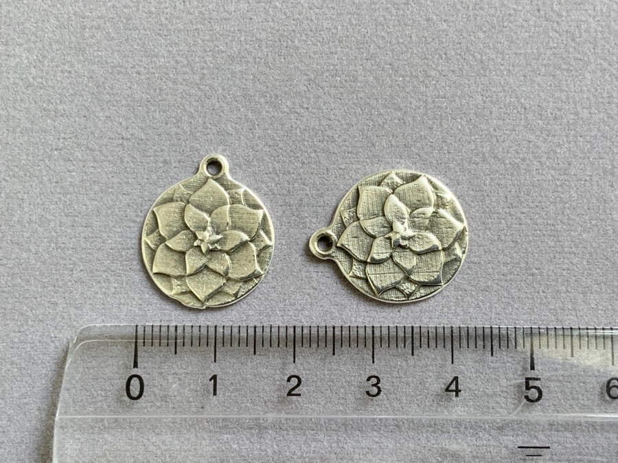 Ciondolo in metallo "fiore", colore argento