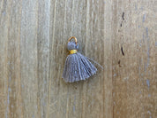 Pendentif pompon 1,5 cm, couleur or, gris