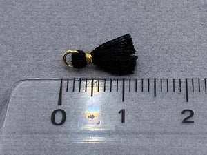 Anhänger Mini-Quaste 1 cm, Farbe gold, schwarz - bead&more