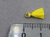 Anhänger Mini-Quaste 1 cm, Farbe gold, sonnengelb