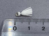 Anhänger Mini-Quaste 1 cm, Farbe silber, weiss