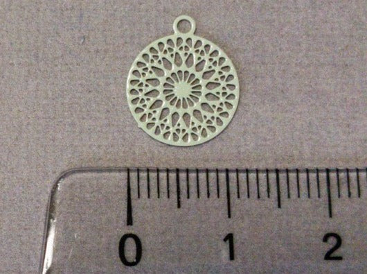 Pendentif en métal "Mandala bohème", couleur menthe