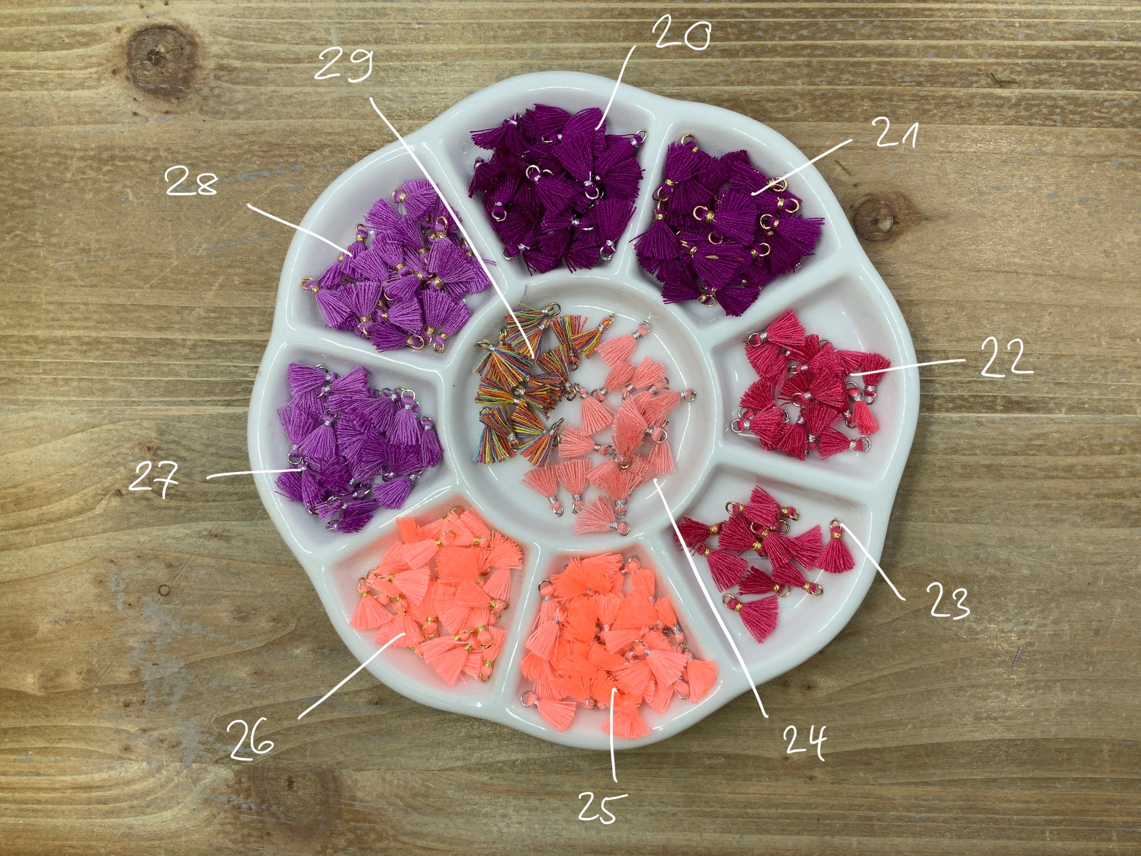 Pendentif mini pompon 1 cm, coloris 20 - 29
