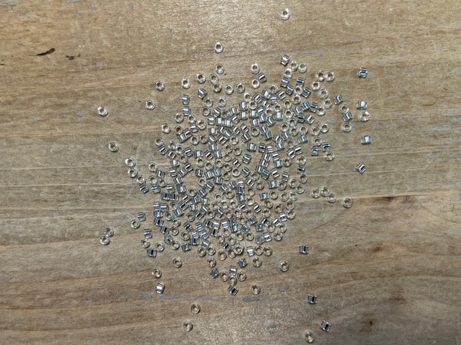Perle di vetro Delica 11/0 - Cristallo rivestito in argento