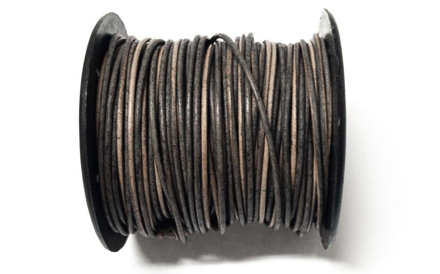 Lederkordel rund 1,5 mm, Farbe 07 natural grey brown - bead&more