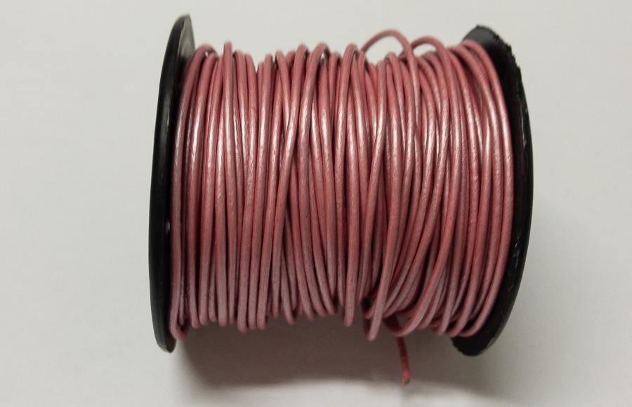 Lederkordel rund 1,5 mm, Farbe 17 metallic pink - bead&more