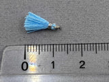 Anhänger Mini-Quaste 1 cm, Farbe silber, Kauai sky