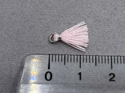 Anhänger Mini-Quaste 1 cm, Farbe silber, rosa - bead&more
