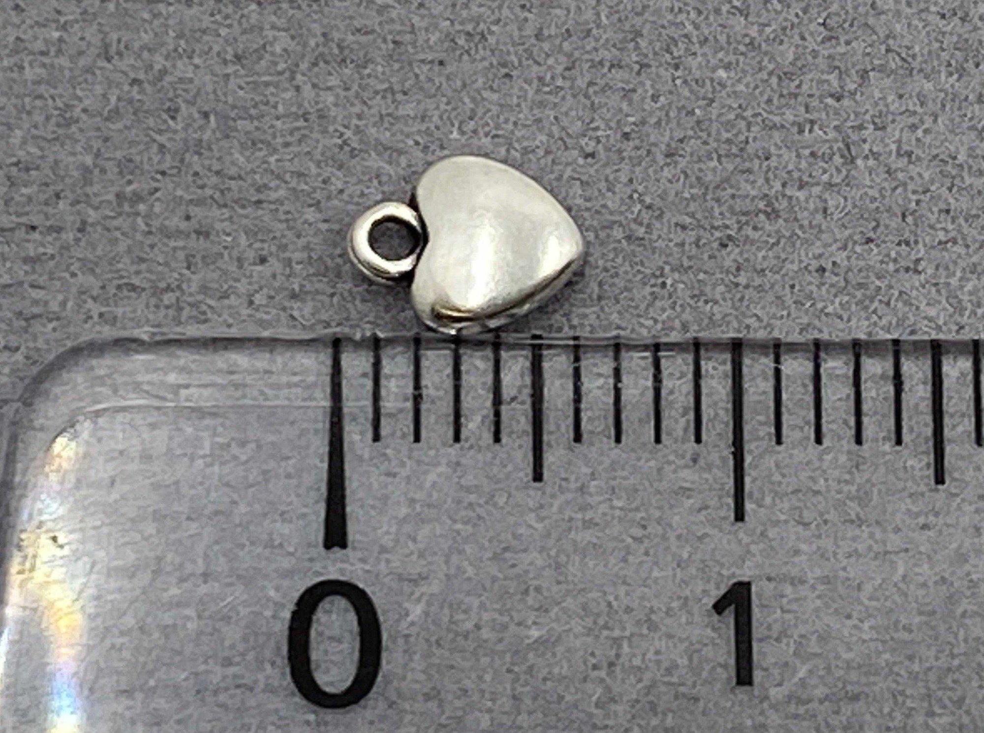 Anhänger Metall Herzchen 6 mm, Farbe altsilber - bead&more