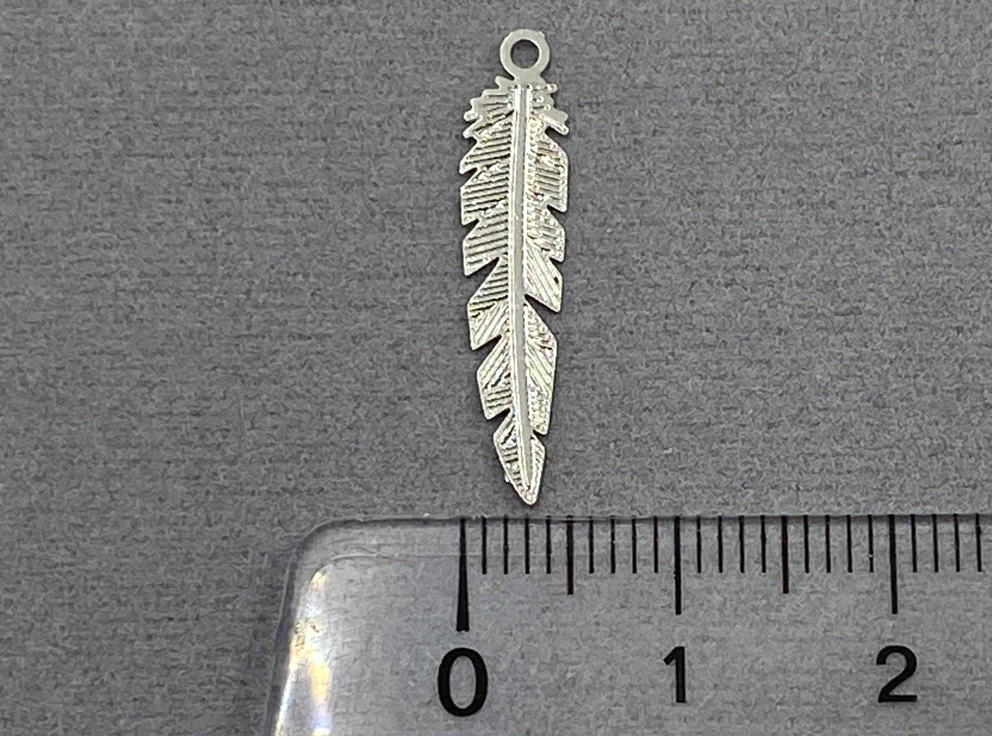 Anhänger Metall Feder 23 mm, Farbe silber - bead&more