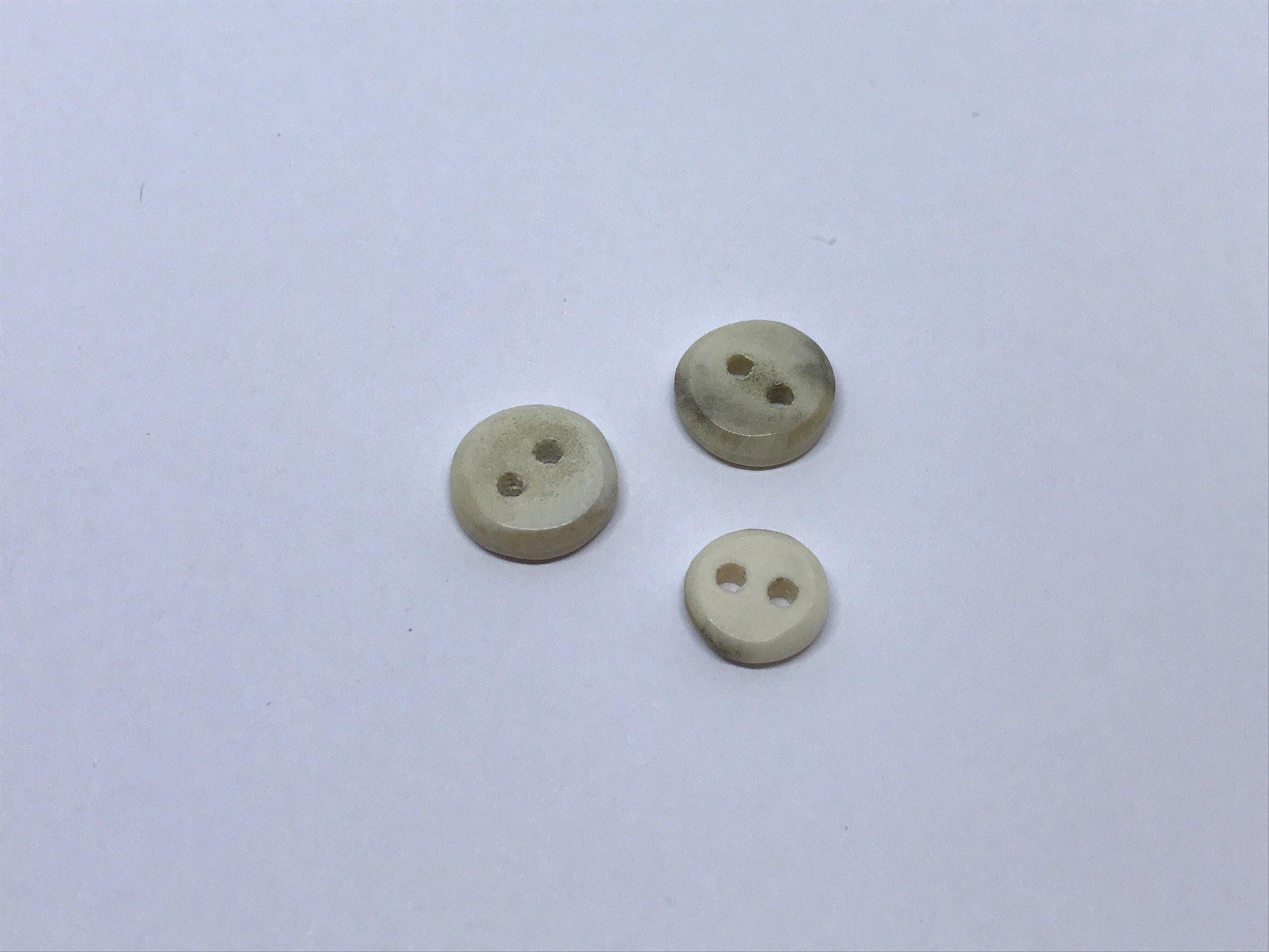 Knopf aus Rentierhorn, Ø 8-12 mm - bead&more