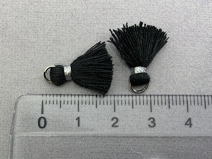 Ciondolo nappa 1,5 cm, colore argento, nero
