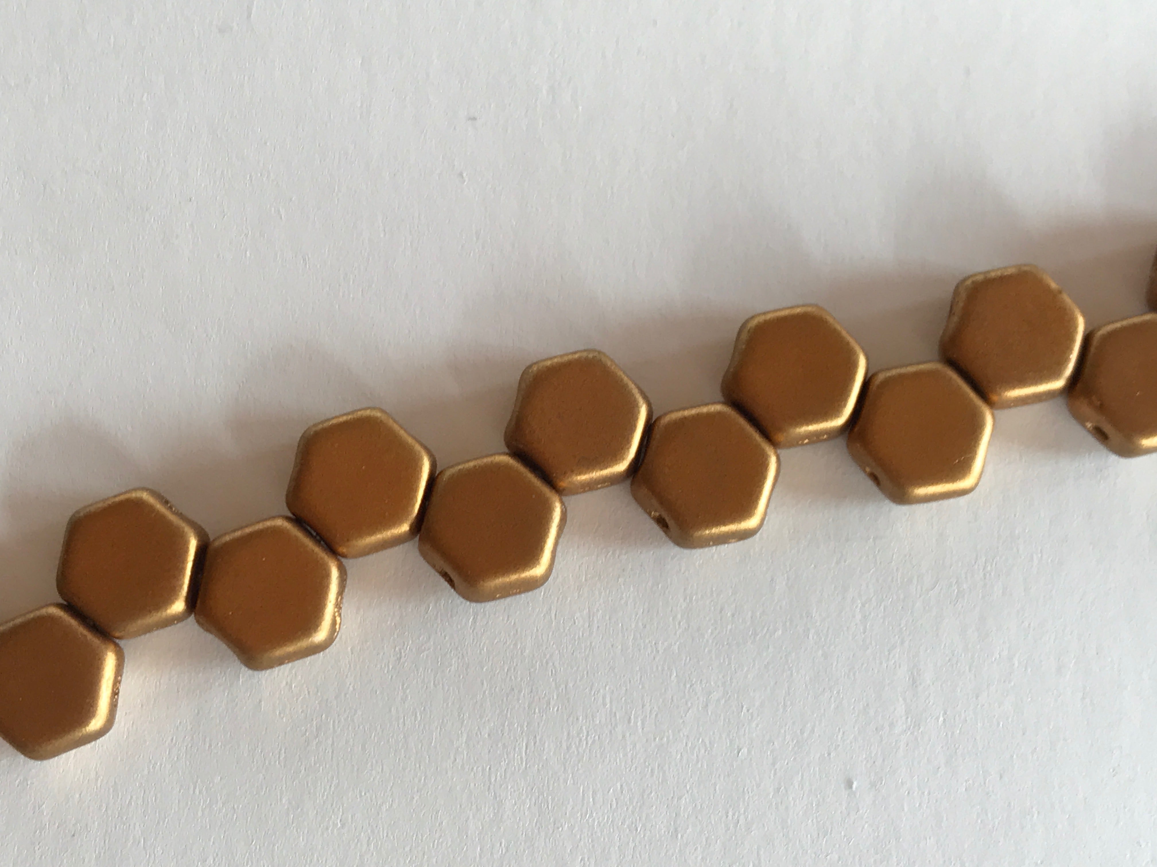 HONEYCOMB 6MM, Farbe 35 MATT MET ANTQ BRASS - bead&more