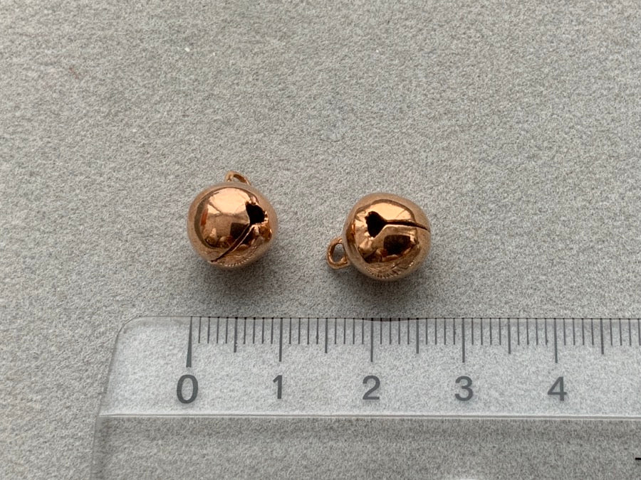 Ciondolo in metallo "campana" 13 mm, colore oro rosa