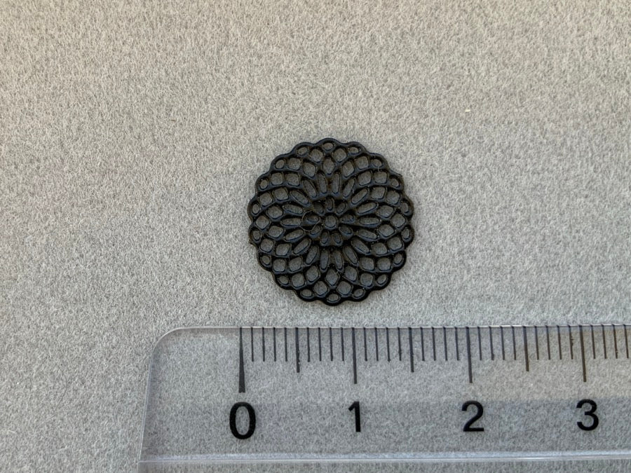 Ciondolo/connettore in metallo "Fiore di Boemia", colore nero
