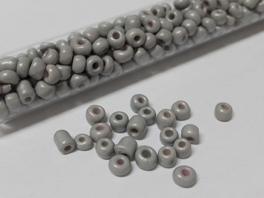 Rocailles Glasperlen ''Shabby'', 4mm, Farbe 05 light grey 7g / ca. 90 Stk - bead&more