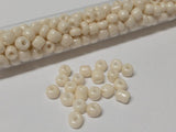 Rocailles Glasperlen ''Shabby'', 4mm, Farbe 08 ivory 7g / ca. 90 Stk