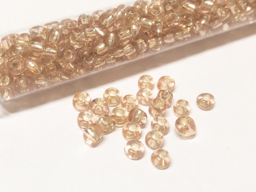 Rocailles Glasperlen ''Shabby'', 4mm, Farbe 20 rosy champagne silver lines 7g / ca. 90 Stk - bead&more