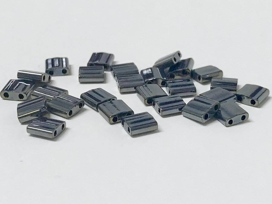 Tila Beads 5mm, Farbe 20 Light Gunmetal - bead&more