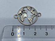 Zwischenteil Metall "World" im Kreis, Farbe silber - bead&more